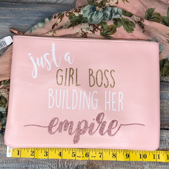 Just a Girl Boss Building Her Empire Makeup Bag - Picture 5 of 6